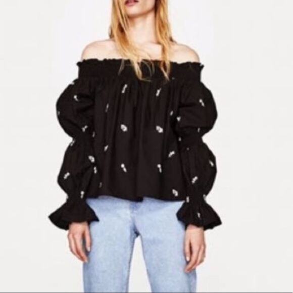 Zara Trafaluc Off Shoulder Puff Sleeves Top in Black w White Floral Embroidery - Picture 1 of 6